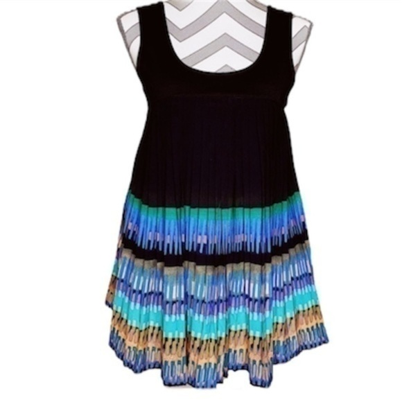 Anthropologie Tops - ANTHROPOLOGIE flowy tank top